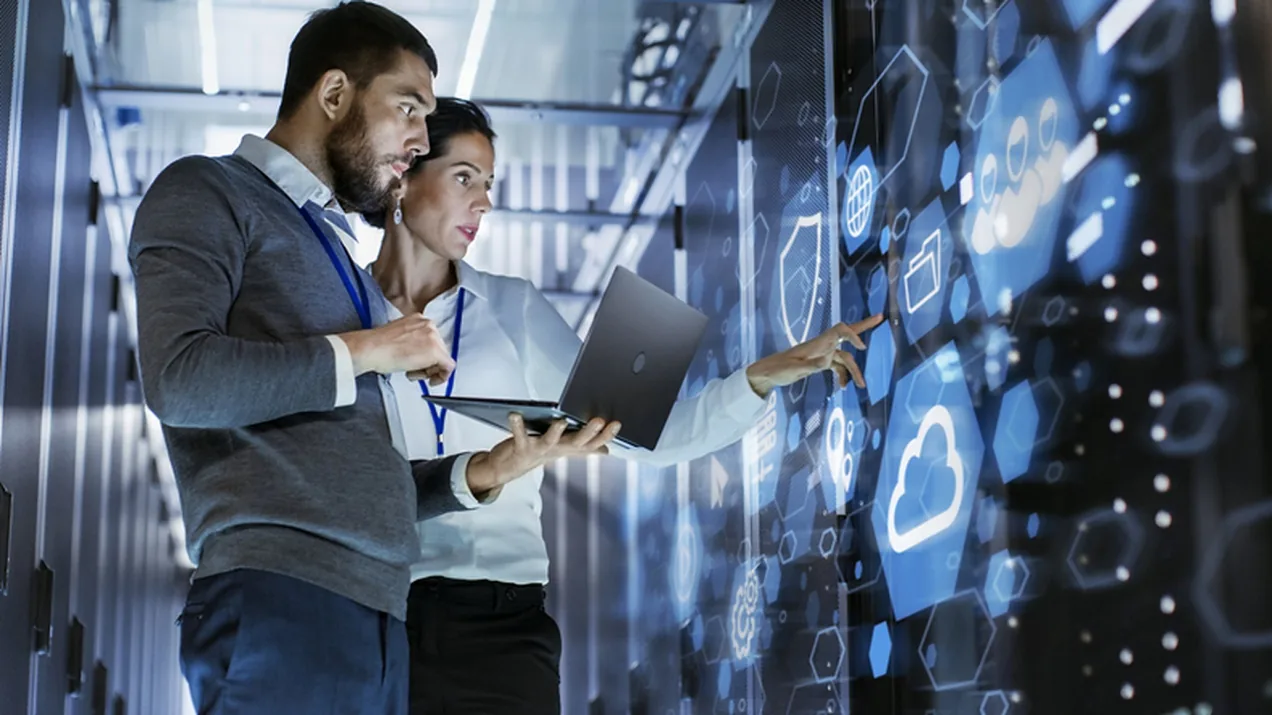 Is All the IIoT and Industry 4.0 Hype Real? Using Practical Industry 4.0 Digitalization specialist considering Industry 4.0 ideas